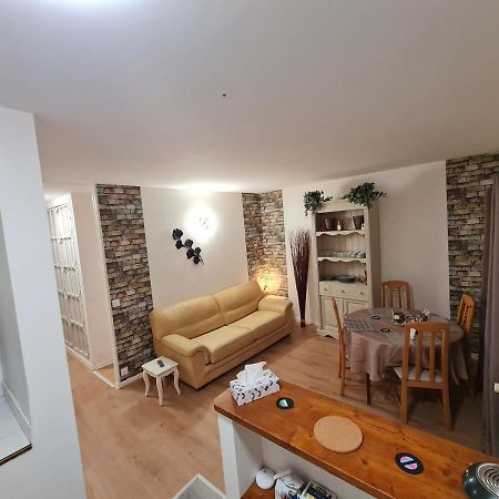 Appartement Deux Pieces Terrasse à Moret-sur-Loing Extérieur photo