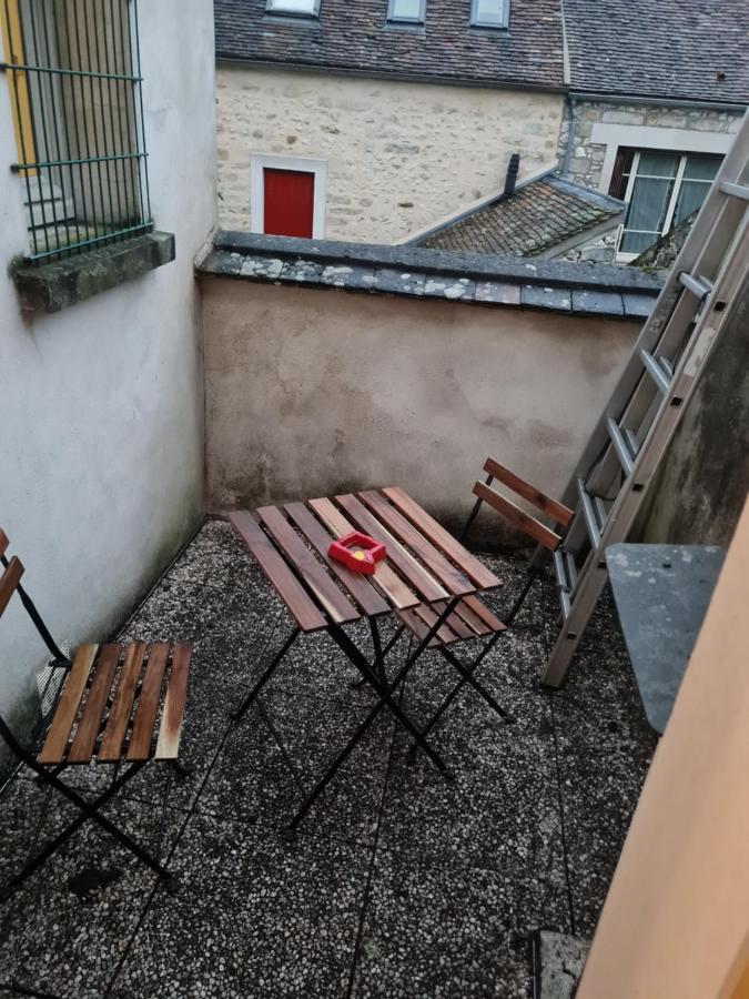 Appartement Deux Pieces Terrasse à Moret-sur-Loing Extérieur photo